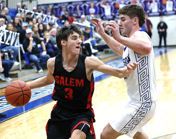 Salem wins two in a row